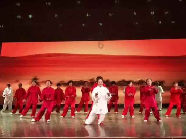 逃离牧场房子