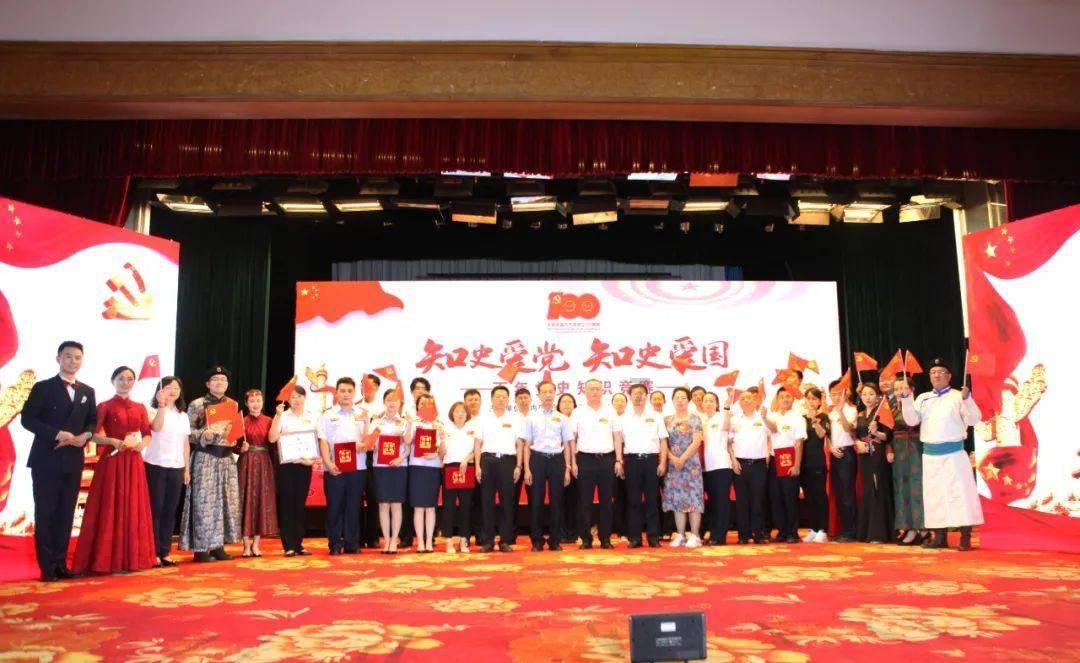 关系硬!哈姆回应解雇:我和珍妮、佩林卡同一阵线引热议